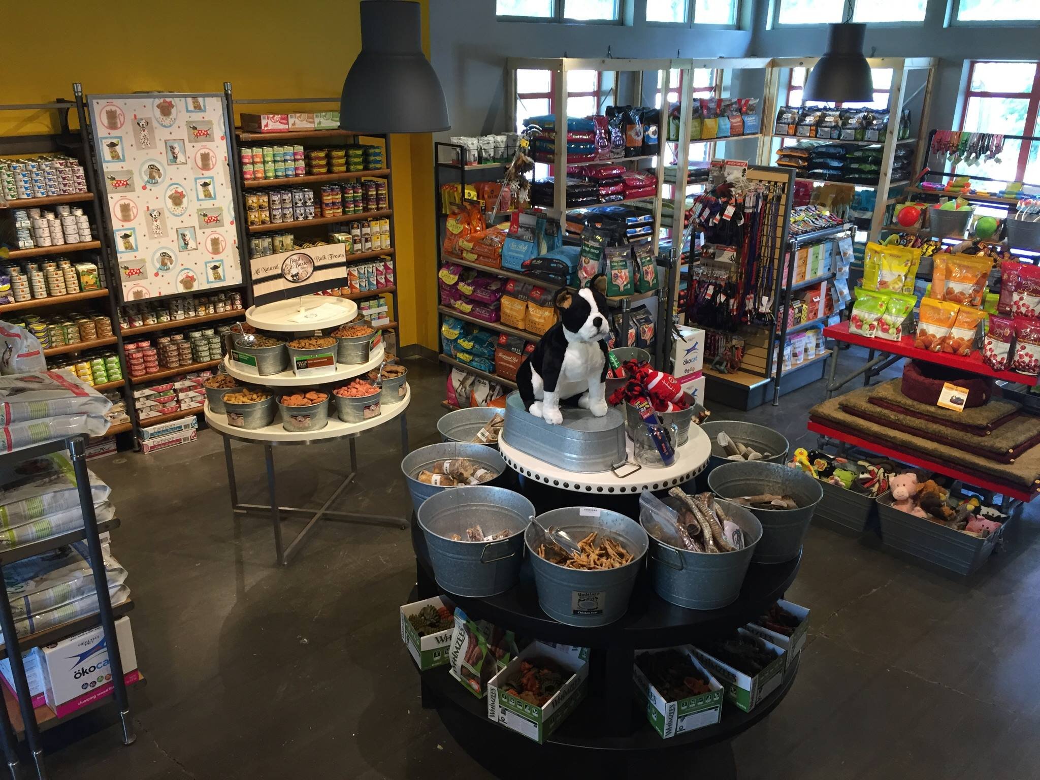 A high corner shot shows a well stocked Healthy Pets pet store